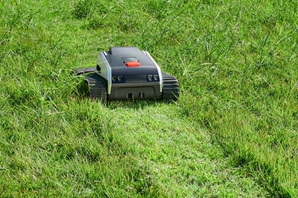 Lymow One Plus – Belaidis RTK vejos robotas
